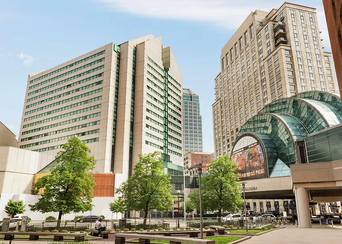 Self catering: Embassy Suites By Hilton Indianapolis Downtown