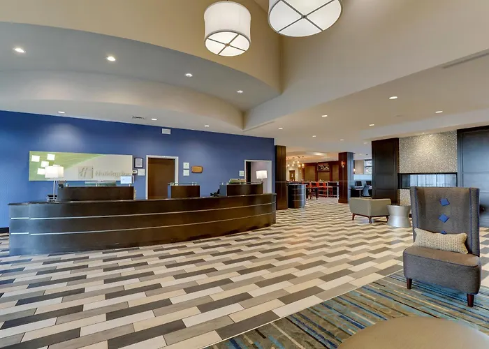 Airport Hotel: Holiday Inn Indianapolis Airport By Ihg